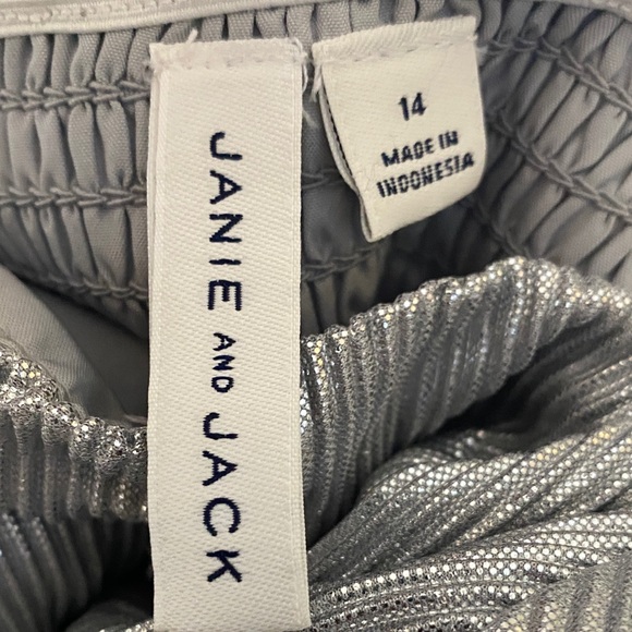 Janie and Jack Silver Puff Sleeve sz 14 teen / girls Dress - Picture 2 of 4